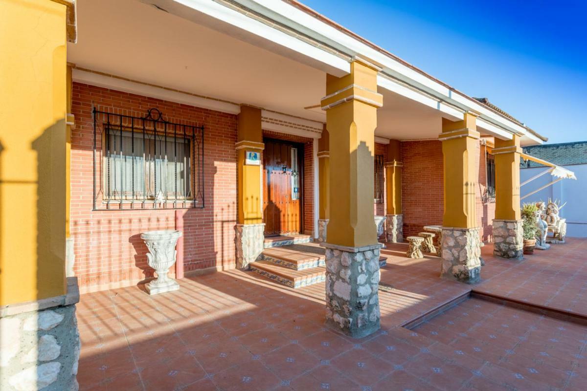 Casa Ludima Villa Fuentes de Andalucía Eksteriør billede