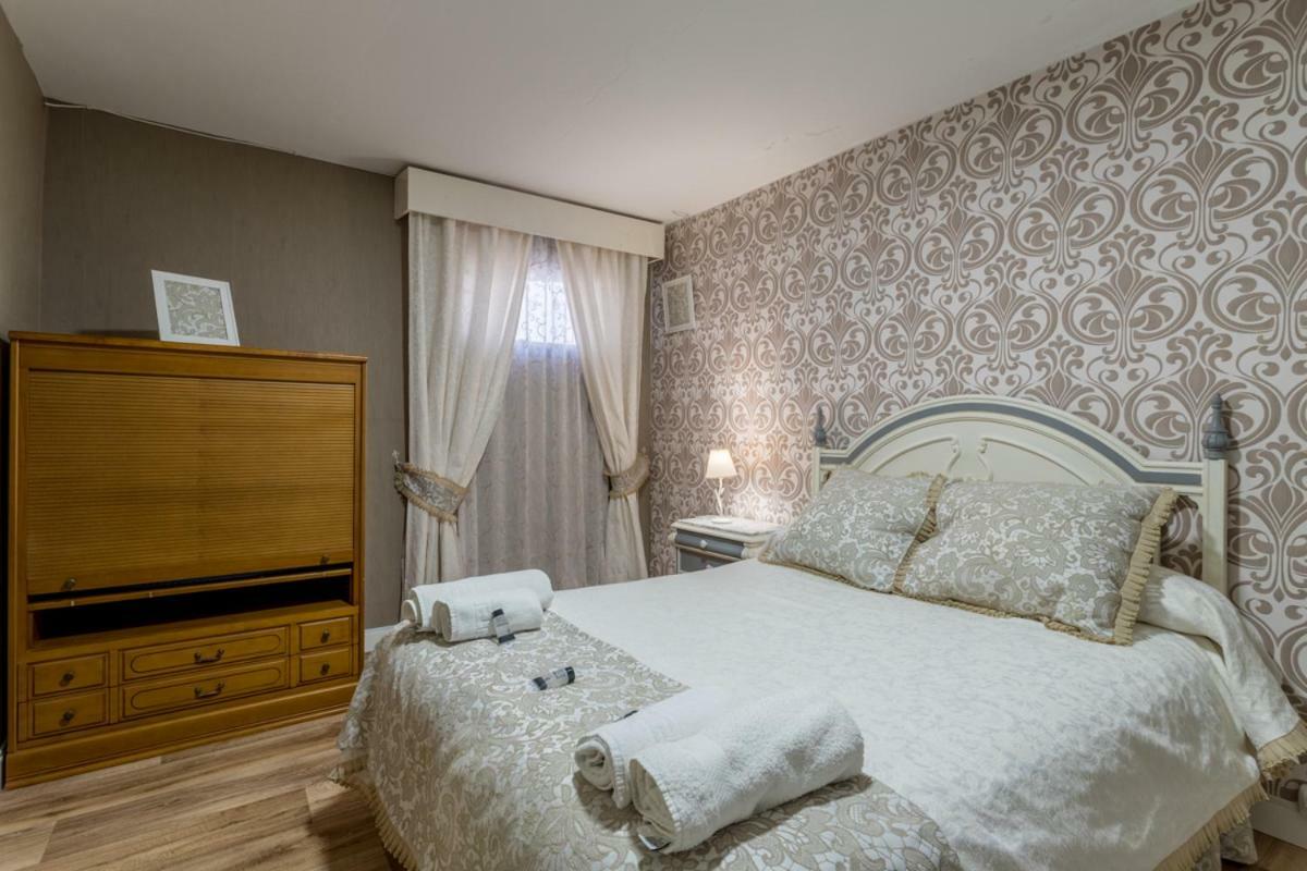 Casa Ludima Villa Fuentes de Andalucía Eksteriør billede