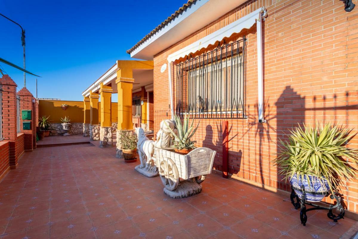 Casa Ludima Villa Fuentes de Andalucía Eksteriør billede